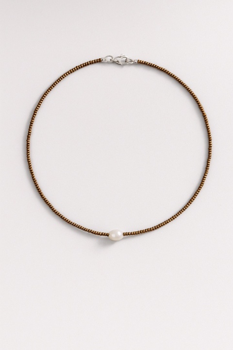 Delikatny naszyjnik z prawdziwą perłą