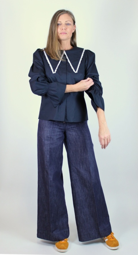 Koszula bawełniana z kołnierzem w kolorze czarnym