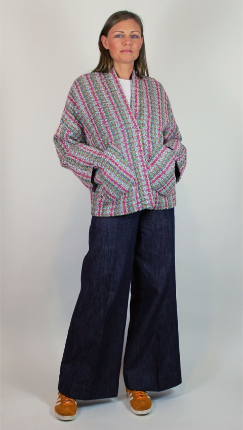 Kurtka z tkaniny wełnianej typu Chanel