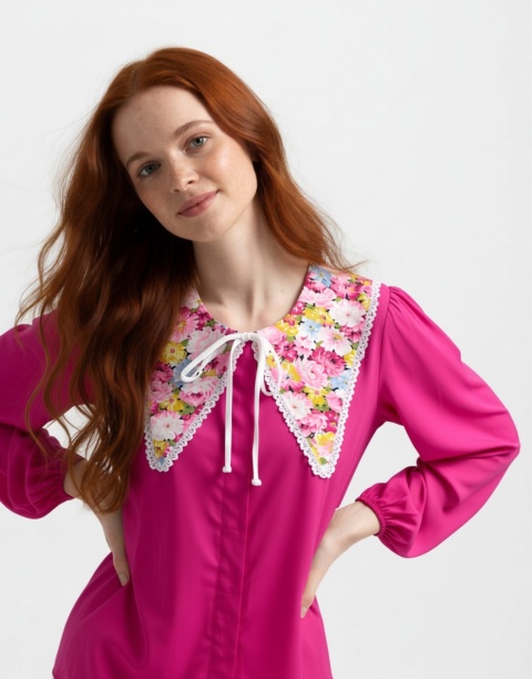 Kołnierzyk szpiczasty w barwach różowych z koronką