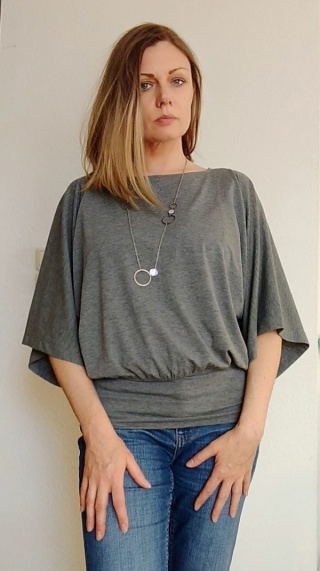 Wykrój do uszycia bluzki KIMONO z szerokim rękawem i szerokim elastycznym pasem