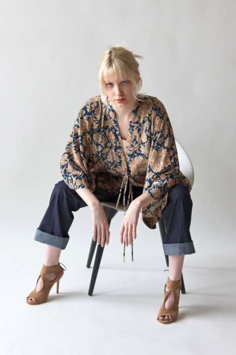 Wykrój do uszycia modnego kimona KIOTO wiązanego cienkim długim paskiem