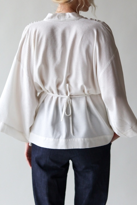 Wykrój do uszycia modnego kimona KIOTO wiązanego cienkim długim paskiem