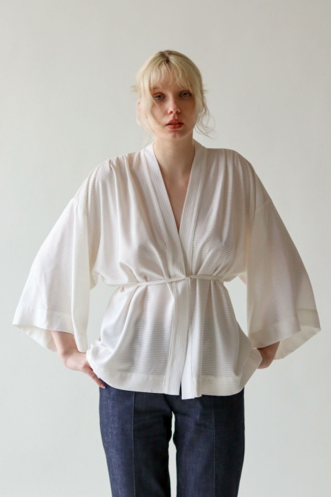 Wykrój do uszycia modnego kimona KIOTO wiązanego cienkim długim paskiem